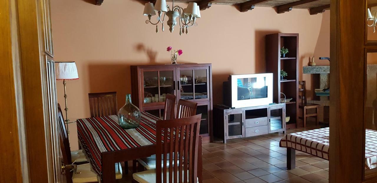 Apartamentossierradegata La Noguera Villamiel Luaran gambar