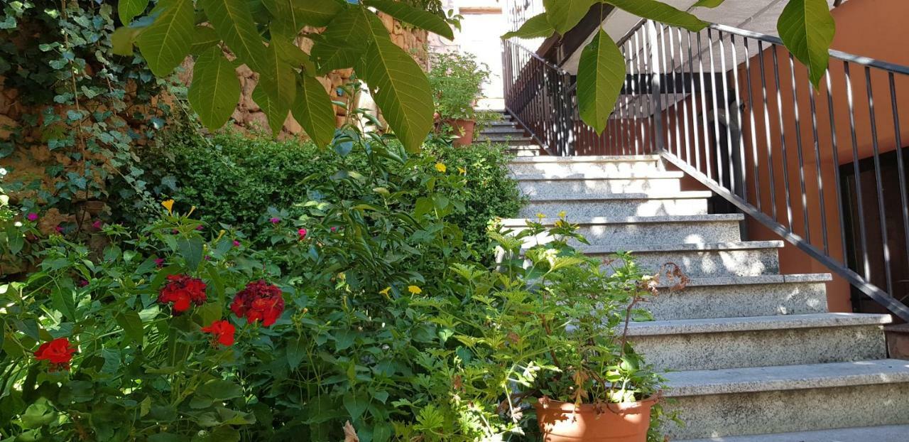 Apartamentossierradegata La Noguera Villamiel Luaran gambar
